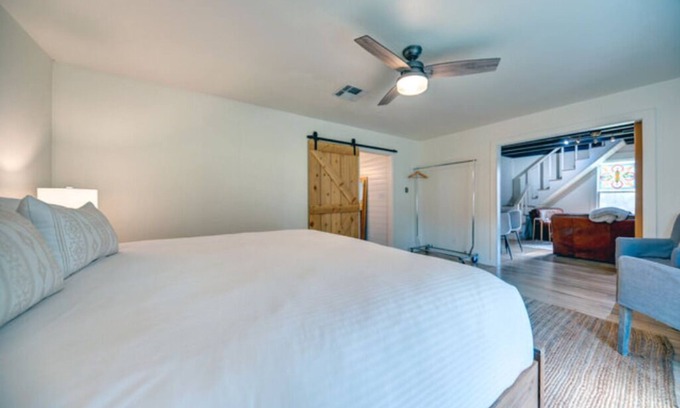 Warrenton House | The Cottage - Farmstead