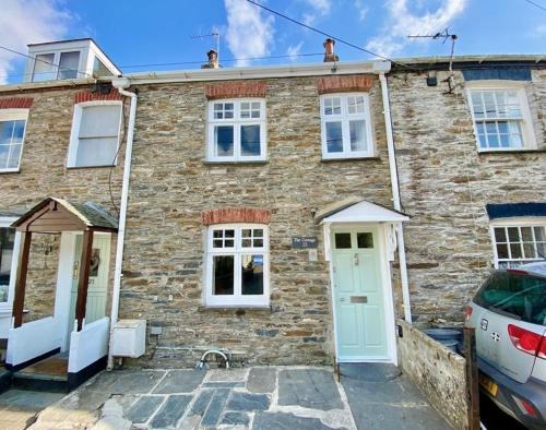 Treator House | The Cottage