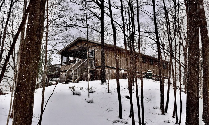 Frontenac Cottage | The Cottage Getaway on Cranberry Lake