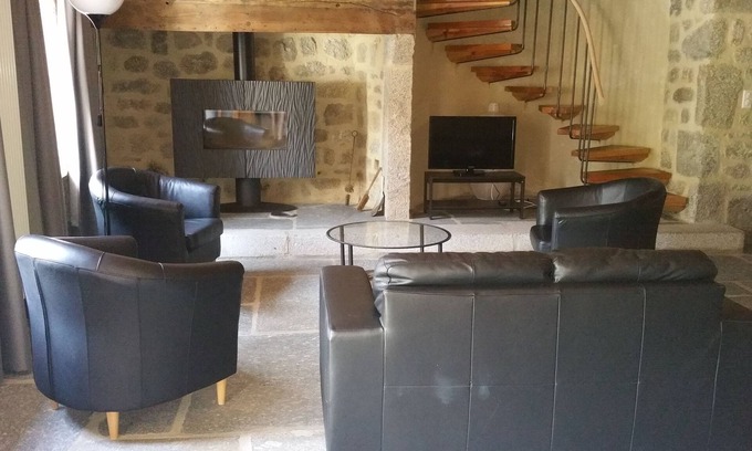 Le Malzieu-Forain House | The cottage of oustà biélh