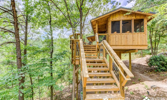 Gatlinburg Cabin | The Cottonwood Summar