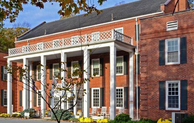 Berkeley Springs Hotel | The Country Inn of Berkeley Springs