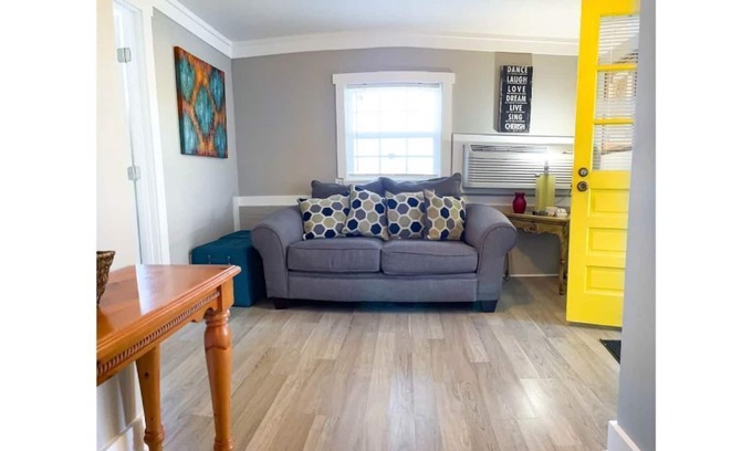 Cleveland House | The Courtyard near Lee University and Downtown