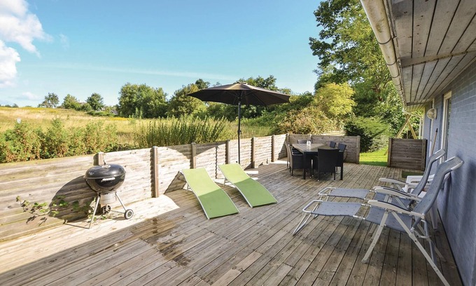 Kettingskov House | The cozy cottage is located in the quiet cottage settlement of Kettingskov.
