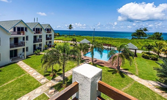 Crown Point Villa | The Crown Point Escape Villa