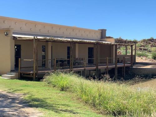 Khai-Ma House | The Damm House, Crystal View Vineyards