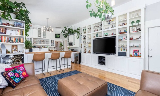 Downtown Salt Lake City Apartment | The Dapper Digs - Historic Aves