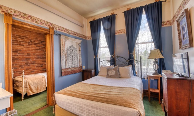 Leadville Hotel | The Delaware Hotel