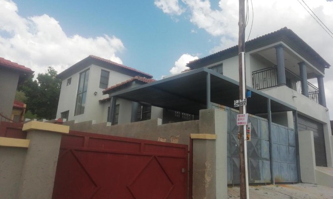 Polokwane Ski Chalet | The Doubleday