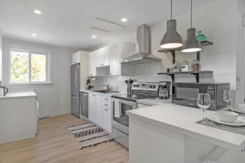 Peterborough Apartment | The Dove Loft Near DT & Hospital