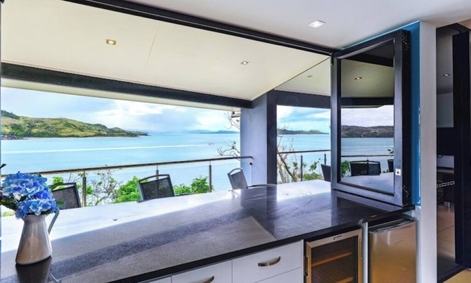 Hamilton Island Apartment | The Edge 1