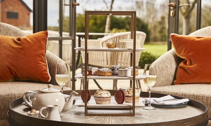 Castle Ashby Hotel | The Falcon Hotel
