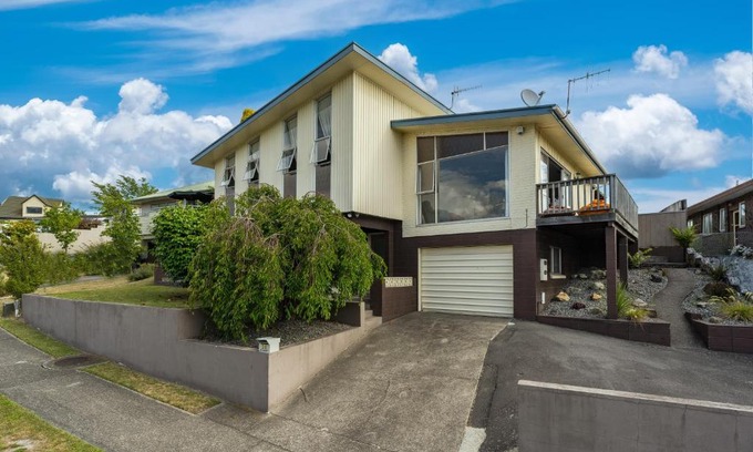 Richmond Heights House | The Family Hub