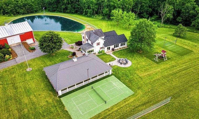 Loysville House | The Farm Retreat