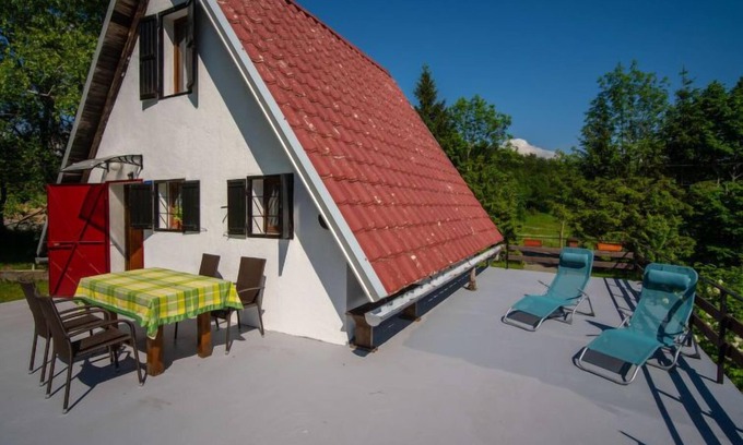 Zlobin House | The Fox by Interhome