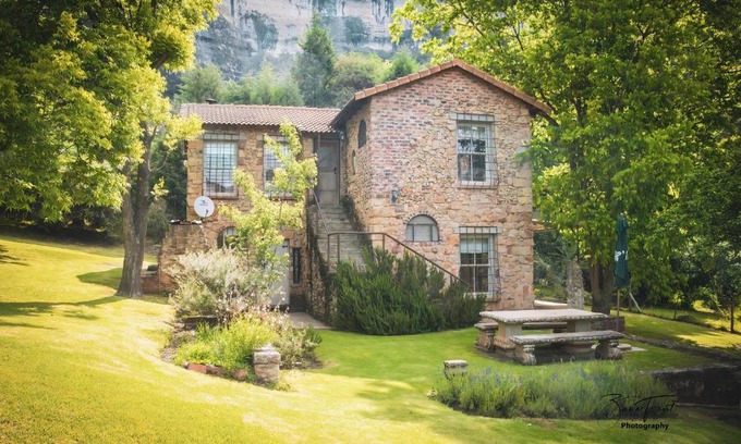 Clarens House | The French Cottage