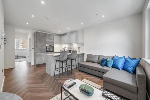 Fulham Apartment | The Fulham Gem !