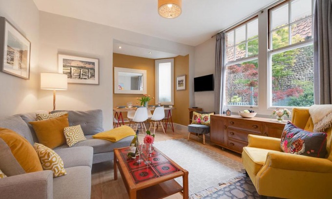 Cromer House | The Gallery Cottage