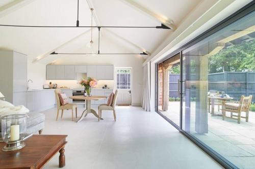 Banningham House | The Garden House - Luxurious bolthole near coast