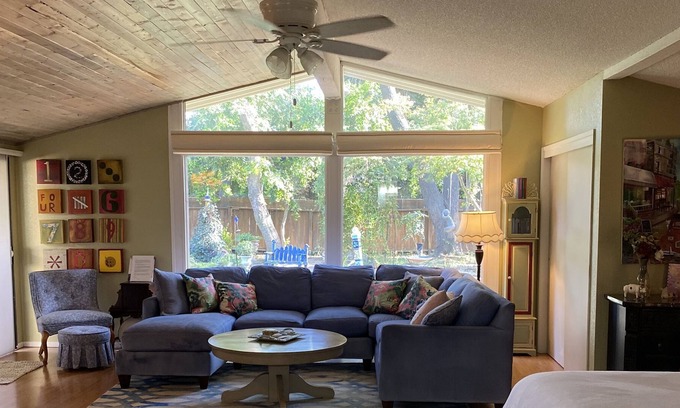 Fresno Apartment | The Garden House nestled in Fig Garden in NW Fresno, your gateway to Yosemite