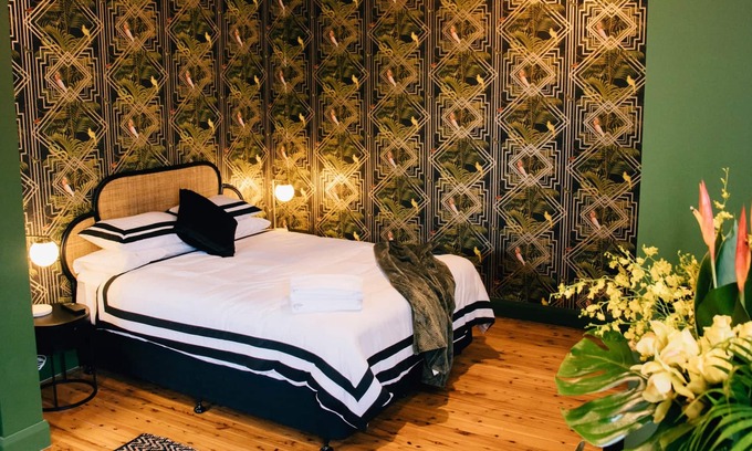 Leeton Apartment | The Gilded Globe