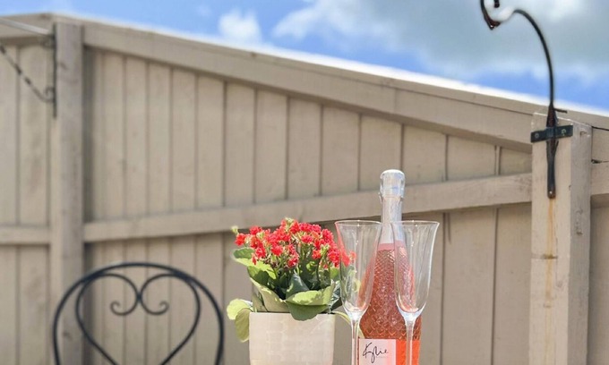 Shanklin Ski Chalet | The Good Ships