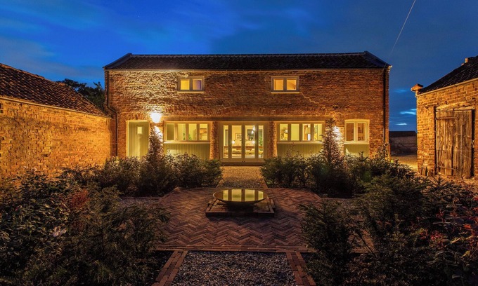 Tilney House | The Granary Barn - A little luxury retreat