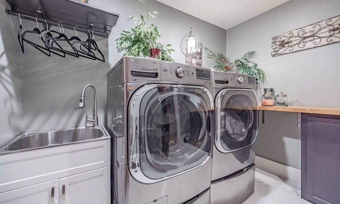 Monroe Bed & Breakfast | The Grayson Extended Stays Family & Pet-Friendly