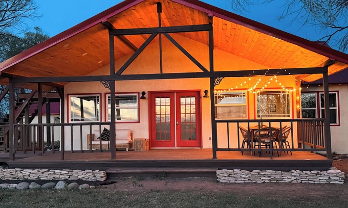 Mosca House | The Great Sand Dunes Cottage charming 3 bedroom w/WiF & spacious yard