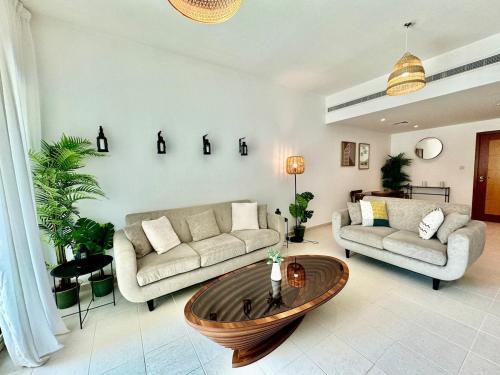 The Greens Apartment | The Greens very well-lit unit