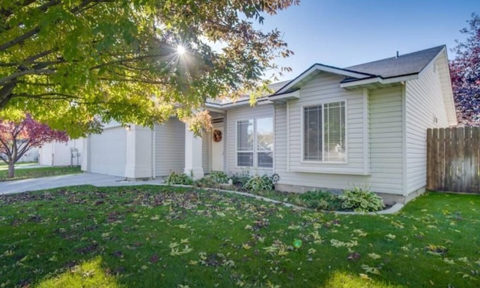 Nampa House | The Happy Haven!