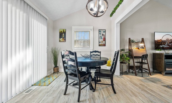 Douglasville House | The Happy Place: 3BR in Quiet Neighborhood