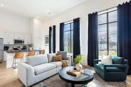 Nashville House | The Heights by AvantStay Modern Condo Minutes from Broadway