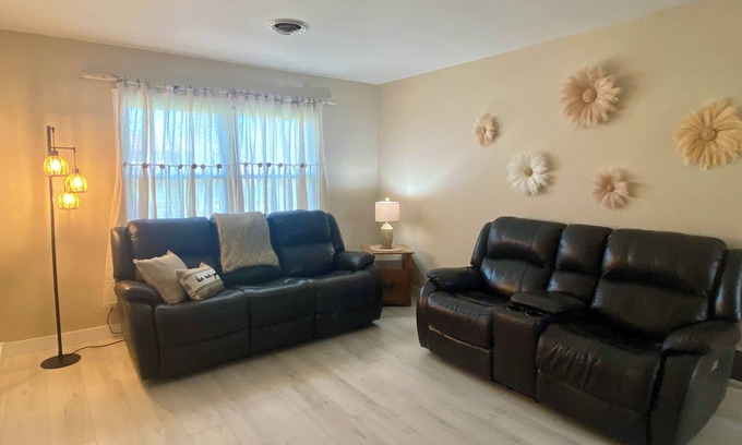 Portage House | The Hidden Gem - A brand new 2-bedroom duplex in Portage