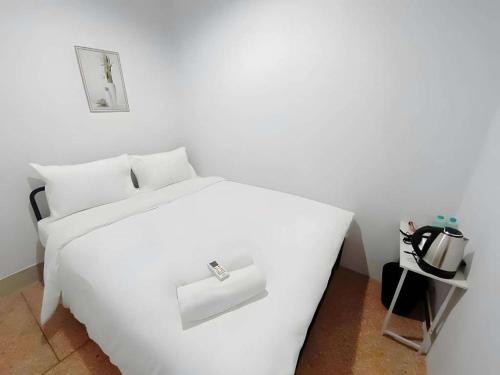 Talat Yot Apartment | The Hidden khaosen เดอะ ฮิดเด้น ตรอกข้าวสาร 1X