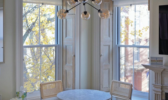 Thompson Square - Bunker Hill Condo | The Hideaway in Charlestown - Steps to Monument Sq