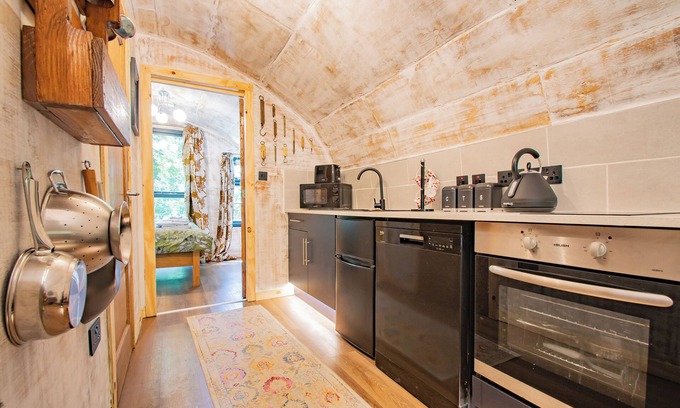 Edenfield Cabin | The Hobbit House in The Dell, Edenfield