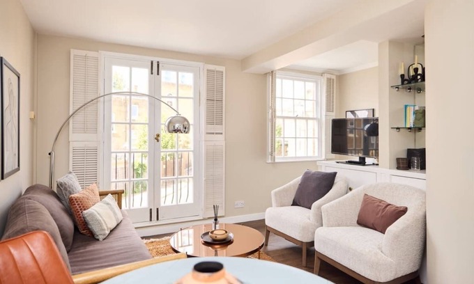 Norland Cottage | The Holland Park Crib - Classy 2bdr House