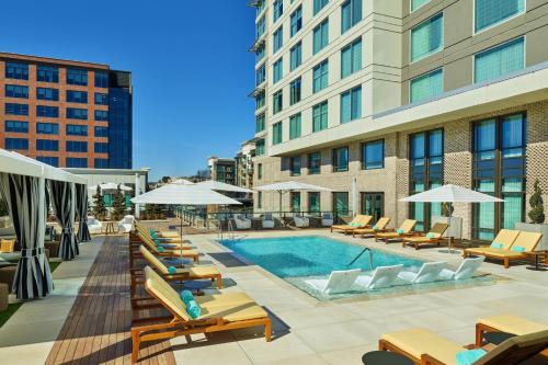 Alpharetta Hotel | The Hotel at Avalon, Autograph Collection