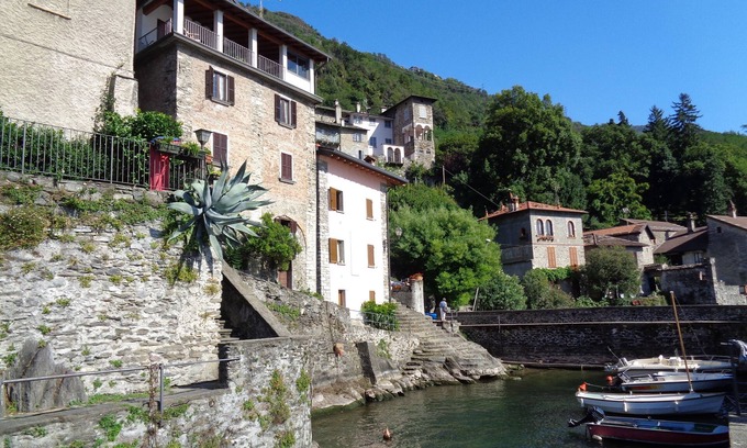 Perledo House | The house of oleanders