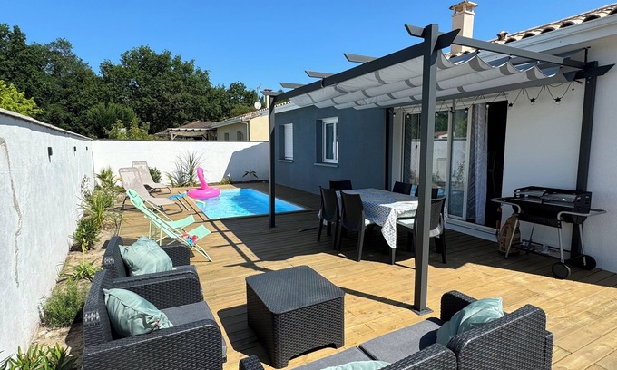 Saint-Jean-d'Illac House | The house on avenue du cap ferret