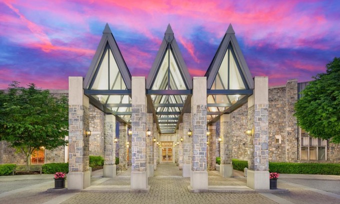 Blacksburg Hotel | The Inn at Virginia Tech - On Campus