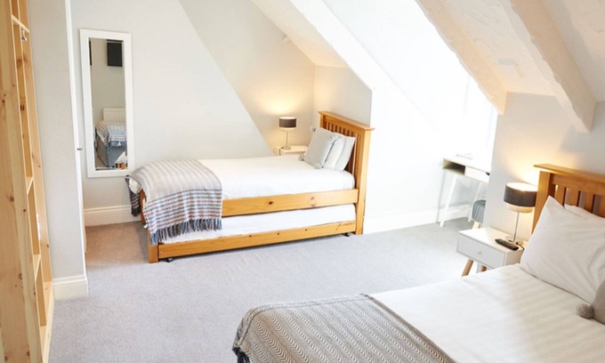 Jesmond Bed & Breakfast | The Kenilworth