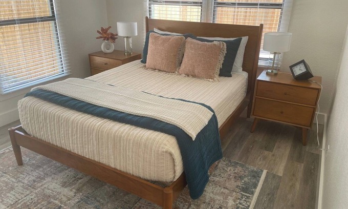 Kerrville House | The Kinsleigh House