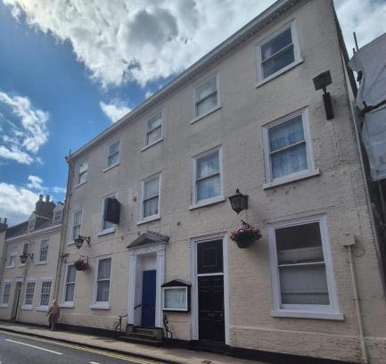 Beverley Hotel | The Lairgate