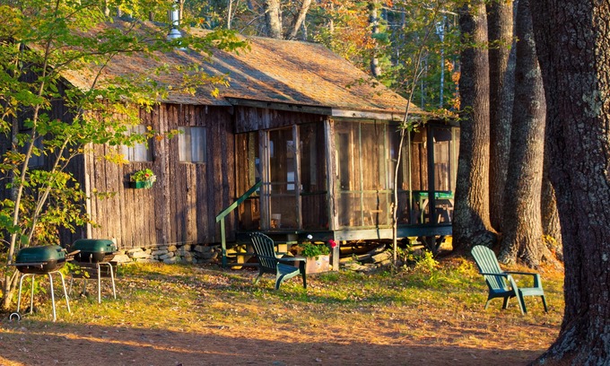 Jefferson Cabin | The Lakeside cabin, just steps from the lake, with dock and screened porch