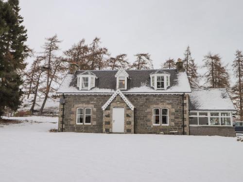Kingussie House | The Larches