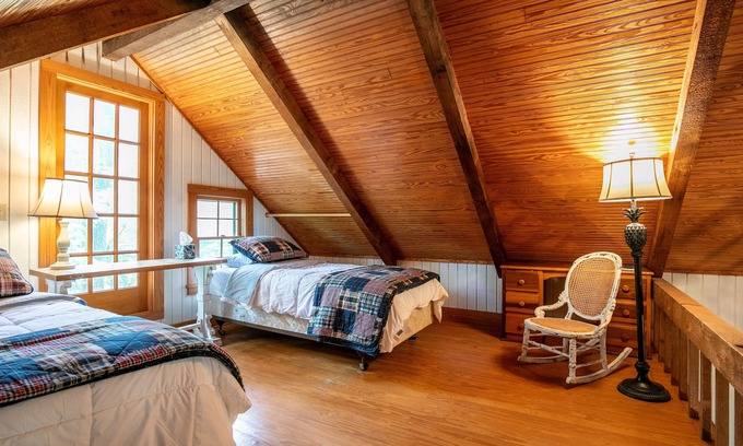 Rolling Wood House | The Lil' Sipp, Discount rate for S. Carolina game!