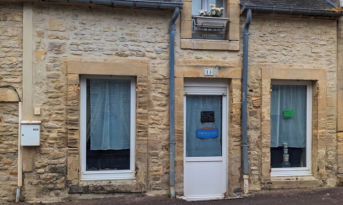 Arromanches-les-Bains House | The little sinner's house.