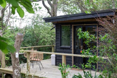 Saint Kew Apartment | The Little Green Cabin